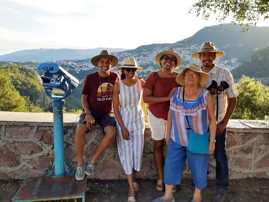 Mexico City: Full-Day Taxco and Cuernavaca Tour - Two very different cities from Mexico City