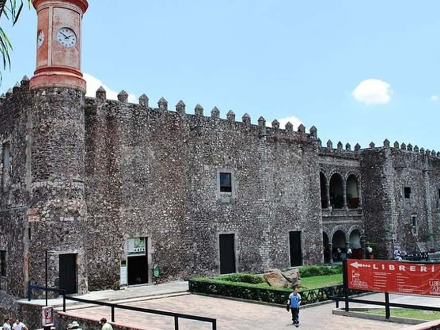Mexico City: Full-Day Taxco and Cuernavaca Tour - Lunch is separate, and the timing is fixed