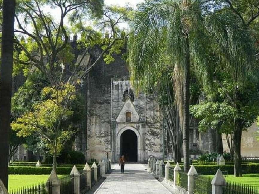 Mexico City: Full-Day Taxco and Cuernavaca Tour - Starting the morning in Mexico City