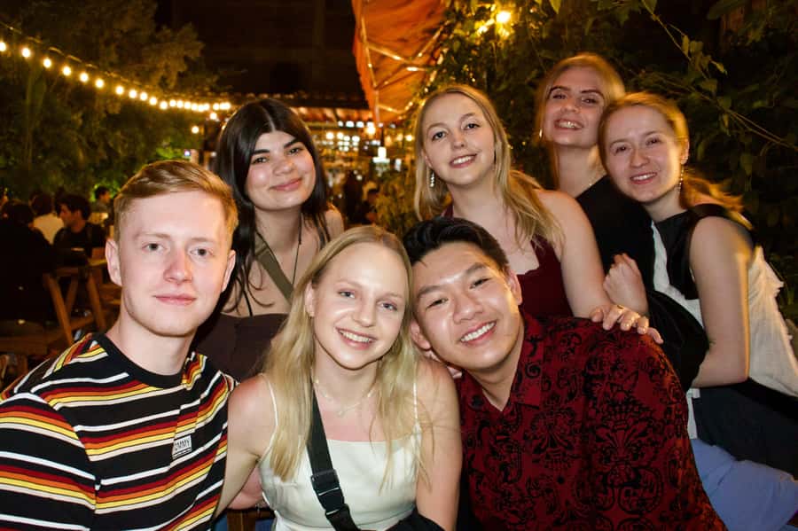 Mexico City: Guided Pub Crawl with Party Games - Walking From Roma Norte Into Condesa