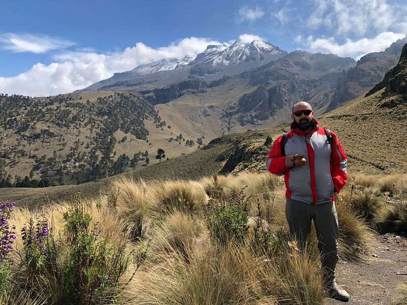 Mexico City: Guided Volcano Trek with Lunch - Guides Who Set the Pace
