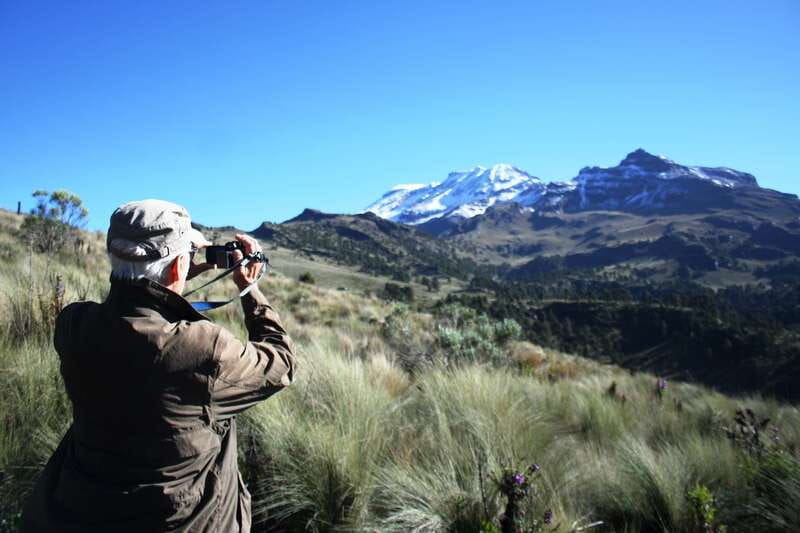 Mexico City: Guided Volcano Trek with Lunch - Paso de Cortes and the First Mountain Views