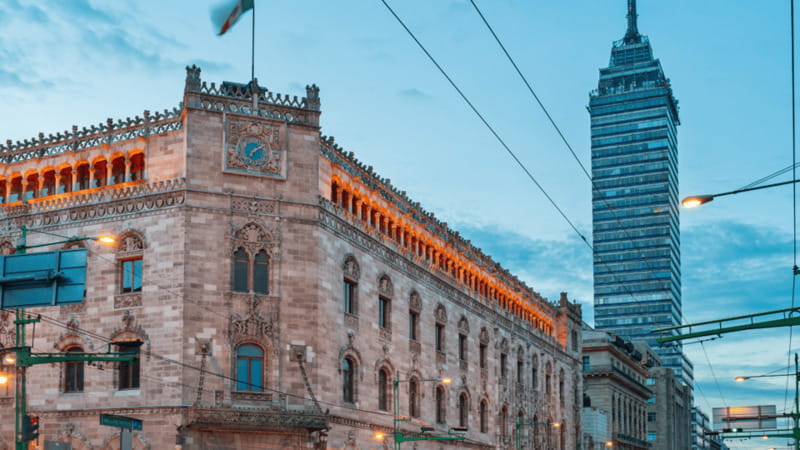 Mexico City: Guided walking tour through the most historic parts of the city. - Why this is a smart first look at Mexico City