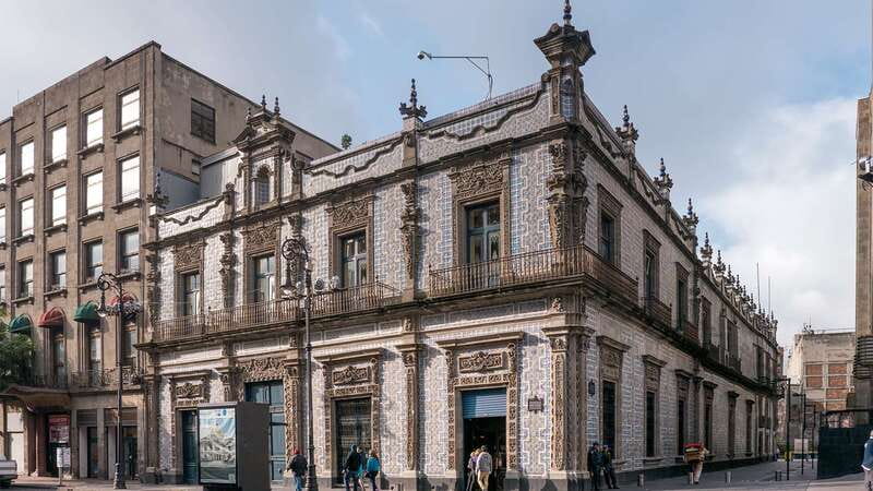 Mexico City: Historic Downtown Walking Tour - Meeting at the Zócalo, the city’s great stage