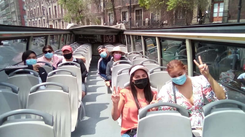 Mexico City: Hop-On Hop-Off Bus City Tour - Green Circuit: from the Zócalo to Polanco