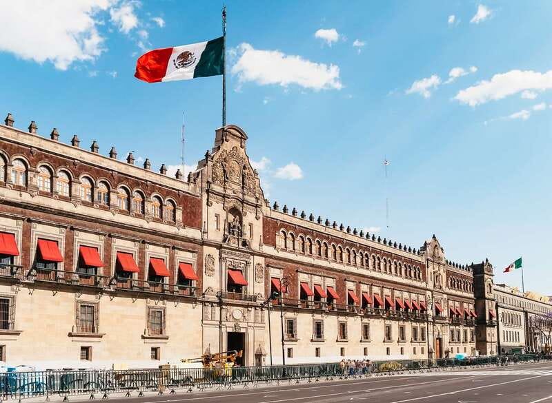 Mexico City: Hop-on Hop-off Bus Tour - Basilica Route: a short route with a major destination