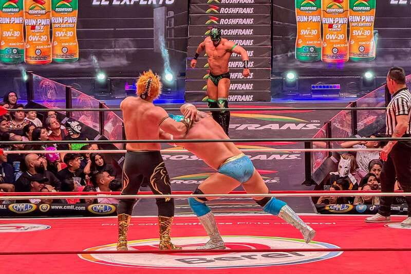 Mexico City: Lucha Libre Show, Walking Tour & Tequila - Cantinas, taquerías, pulque, and the extra cost of eating