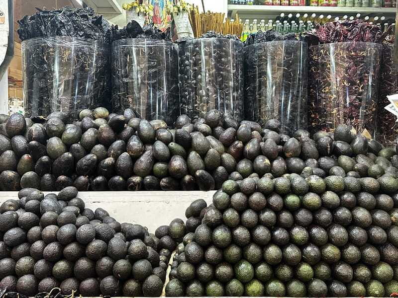 Mexico City: Old Town Food Tour of 7 Tastings & Secret Dish - Artisanal Mexican chocolate to finish the sweet course