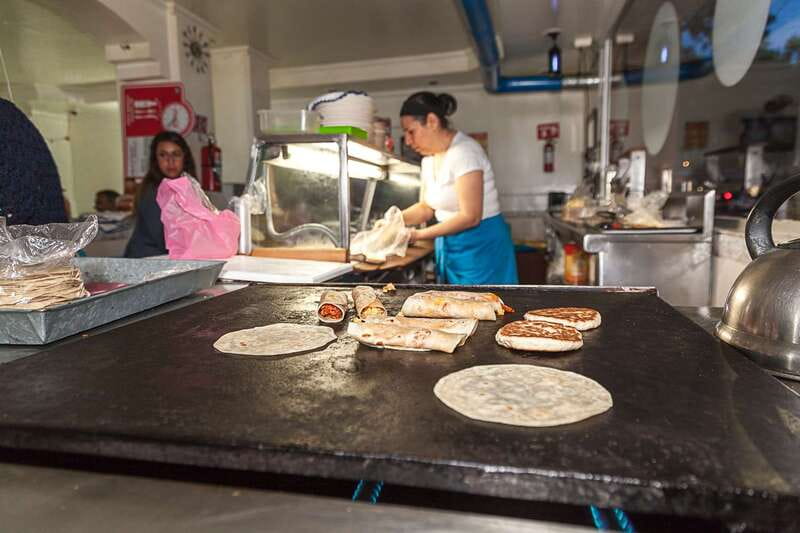 Mexico City: Tacos & Mezcal Night Food Tour - Why this tour works for a first night in Mexico City