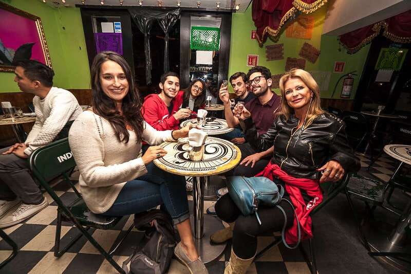 Mexico City: Tacos & Mezcal Night Food Tour - The guide makes the difference