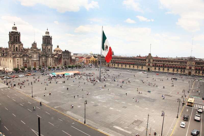 Mexico City tour & Anthropology Museum Tour - How the bilingual guide affects your day