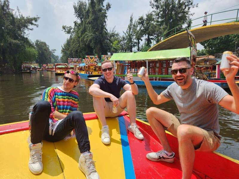Mexico City: Xochimilco Boat with Guacamole & Premium Drinks - Adding mariachi, food, or an axolotl visit