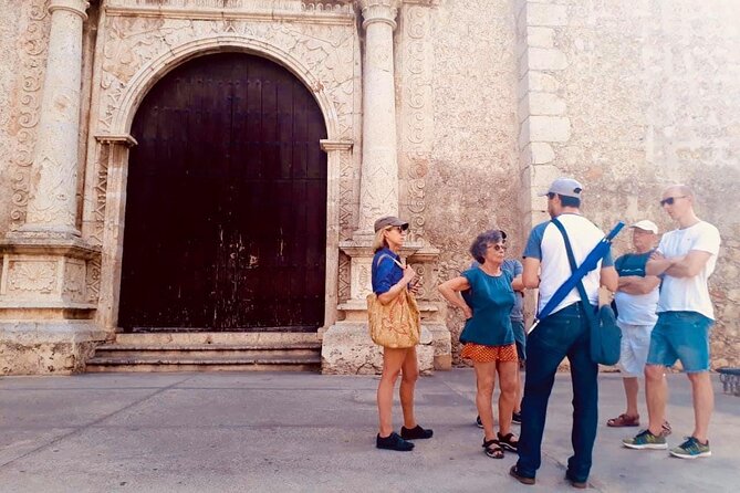 Mike&Duck Walking Tour Merida - Mérida Cathedral and its striking details