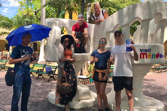 Mike&Duck Walking Tour Merida - Parque Hidalgo and the difficult story of sisal