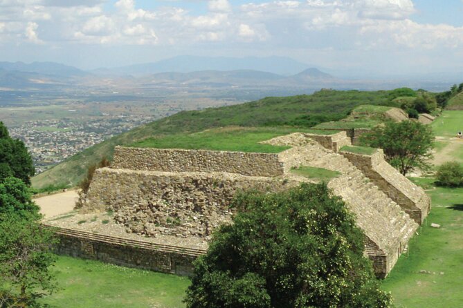 Monte Alban - Full Day Guided Tour with or without Food - Oaxaca - Lunch in Santa Cruz Xoxocotlán