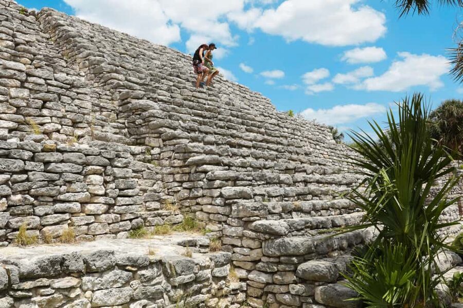 Motul, Hacienda, Xcambo, Pink Salt Mine & Progreso Day Trip - Guides and transport make a real difference