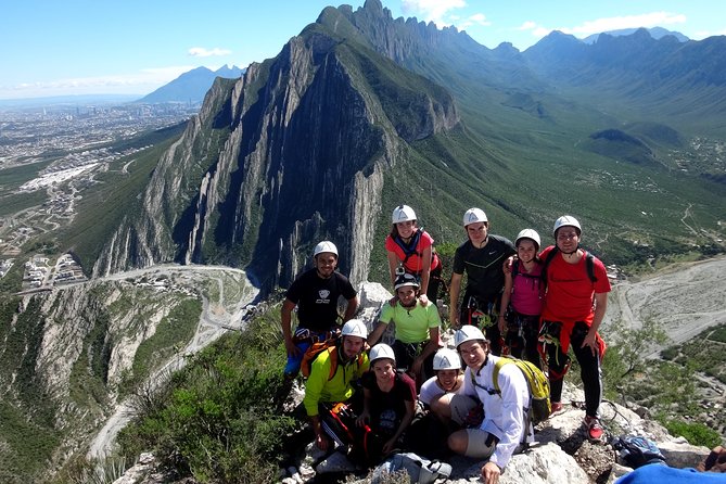 Nido de los Aguiluchos, Monterrey: Hiking + Rock Climbing + 3 Rappels - The ridge and the summit views