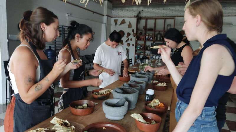 Oaxaca: Oaxacan Mole Workshop with a Traditional Cook - Making the mole: ask which style is planned