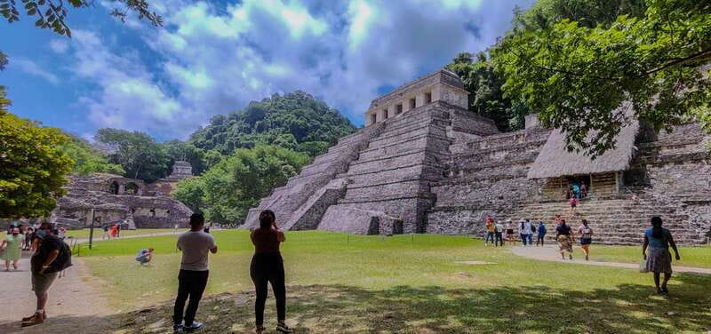 Palenque: Palenque Ruins, Agua Azul Waterfalls and Misol-Ha - Misol-Há and its 50-meter waterfall