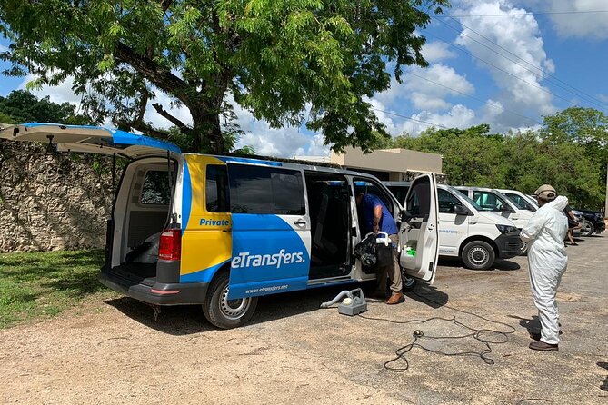Playa del Carmen Private Transportation From-To Cancun Airport - Private vehicles, comfort, and luggage