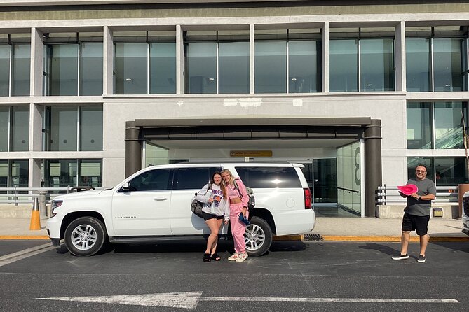 Premier Airport Shuttle Service for Seamless Transport in Cabo - Who will get the most from this Cabo transfer?