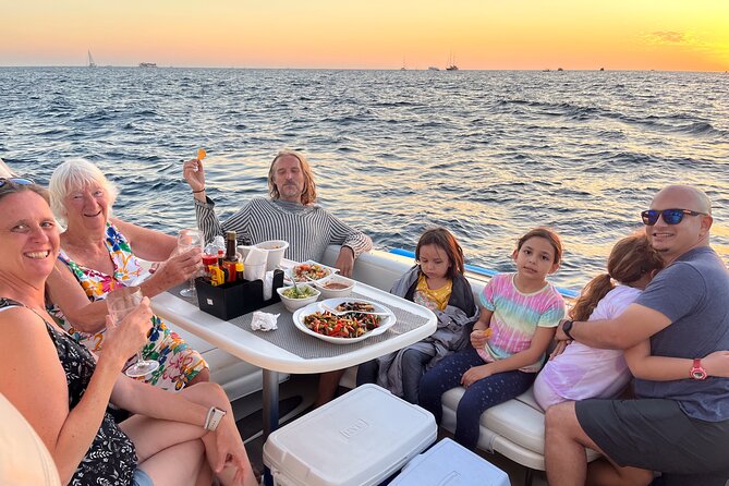 Private 3hr Yacht Cruise in Cabo San Lucas all included - The Arch: Cabo’s essential photo stop