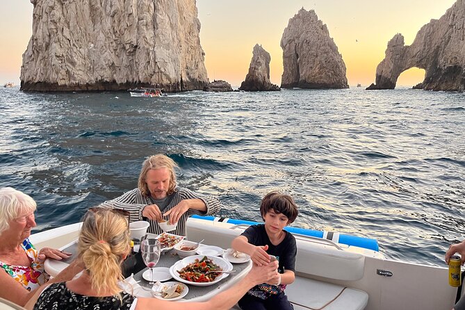 Private 3hr Yacht Cruise in Cabo San Lucas all included - Chileno Bay: the main beach stop