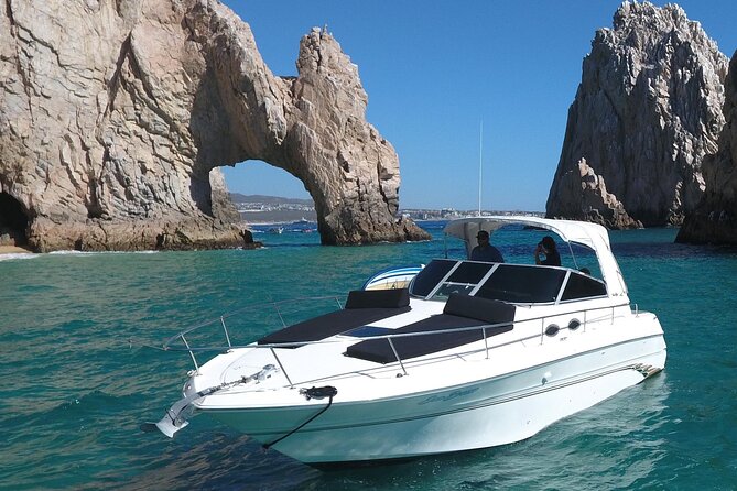 Private 3hr Yacht Cruise in Cabo San Lucas all included - Starting at the Cabo San Lucas marina