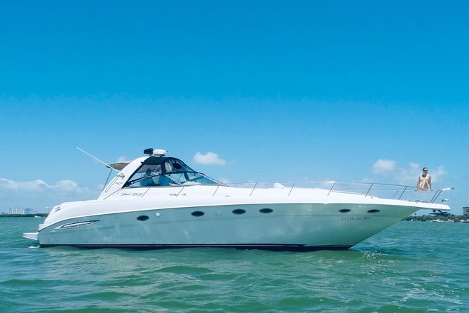 Private 50FT Yacht Rental in Cancún P8 - Setting out from Sunset Marina