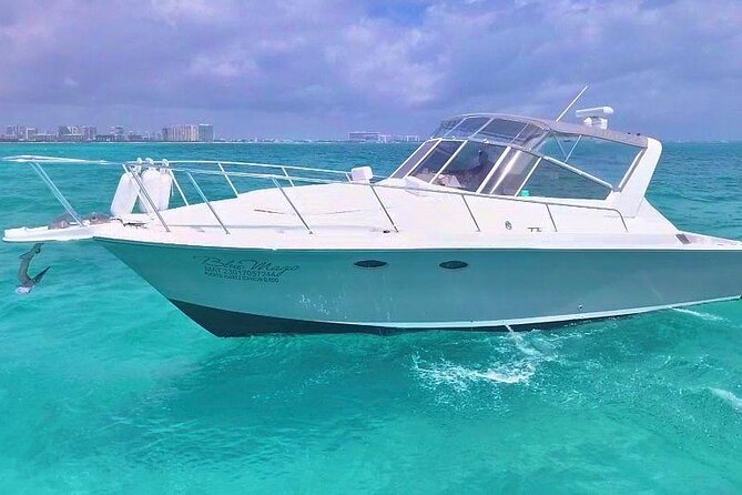 Private Cancun Yacht Tour 42ft up to 8 pax - Cruising Through the Nichupté Bay Canals