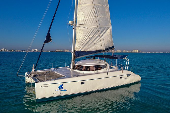 Private Catamaran from Cancun to Isla Mujeres | For up to 30 pepl - Four hours or seven hours?