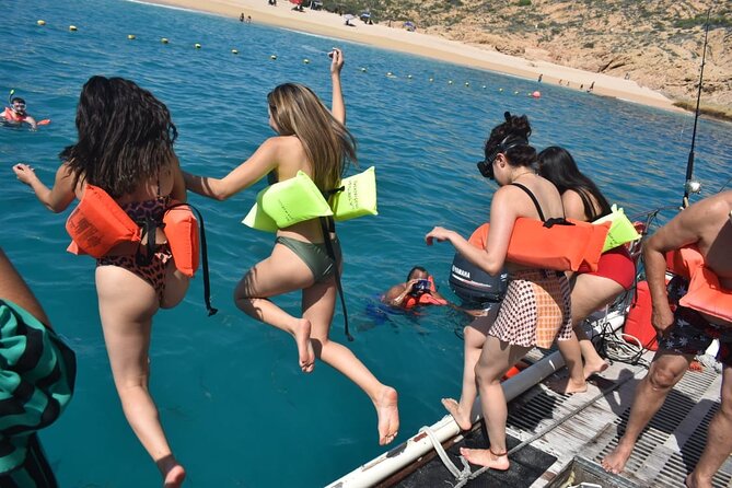 Private Catamaran Snorkeling Cruise in Los Cabos - Sea Lions and Cabo Wildlife