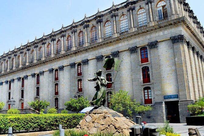 Private City Tour Guadalajara and Tlaquepaque - Guadalajara Cathedral and the city’s public memory