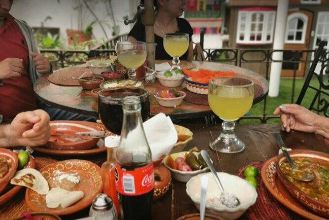 Private Cultural and Gastronomy Tour Full Day Tapatío - Mercado Libertad, where lunch becomes a city lesson