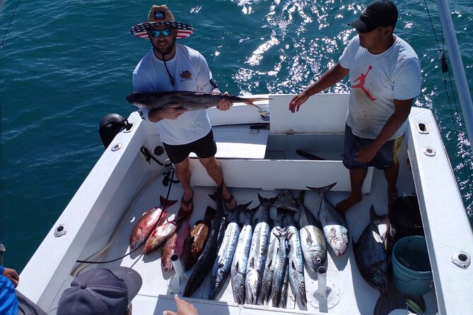Private fishing charter Bertram 31ft 6 pax max if you don't fish you don't pay - A realistic look at the four-hour trip
