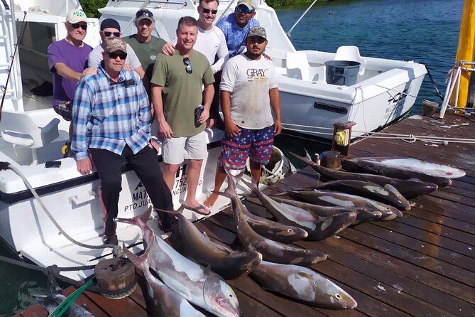 Private fishing charter Bertram 31ft 6 pax max if you don't fish you don't pay - Weather, lagoon fishing, and backup plans