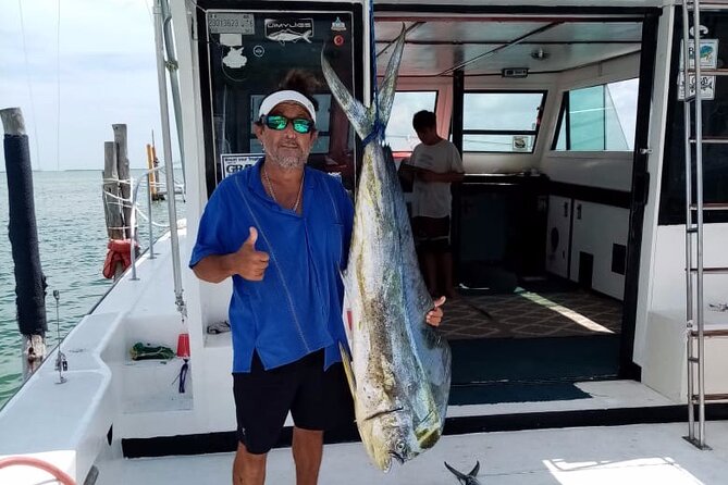 Private fishing charter Boat 48ft 12 pax Good Marlin and Sailfish - What the price really means for a group