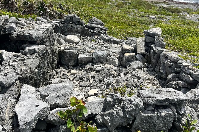 Private Mayan Ruins Tour with Cenote/caves and Mexican Picnic - Guides make the difference