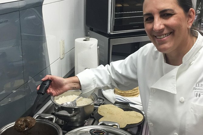 Private Mexican Cooking Class with Gastronomic Historian, Lucia - What you may actually cook