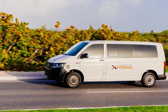 Private One Way or Roundtrip Transportation to Cancun Hotels - What the 25 to 40 Minute Drive Is Like