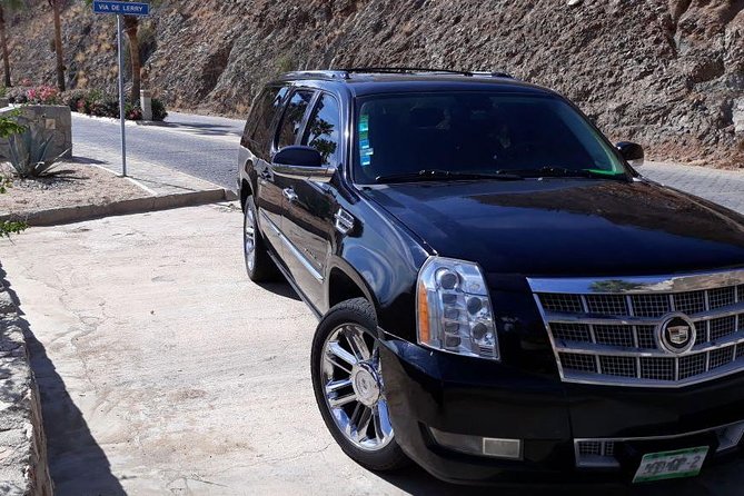 Private Or Shared Airport Transfers - Landing at SJD Airport and Finding Your Ride