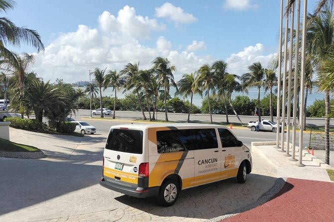 Private Roundtrip Transportation from CUN to Boulevard Kukulcan - The 30-minute ride along Boulevard Kukulcan