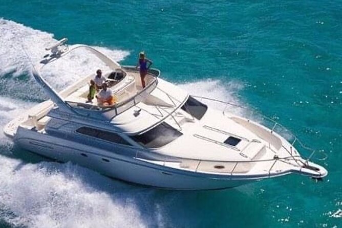 Private SeaRay 47ft Yacht Rental Cancun 23P6 - What kind of Cancun day does this create?
