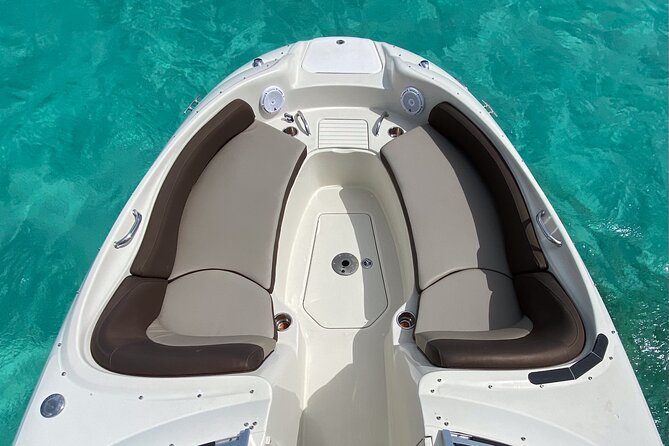 Private snorkeling with 23ft Sea Ray in San Miguel de Cozumel - El Cielo, clear water, and lunch on board