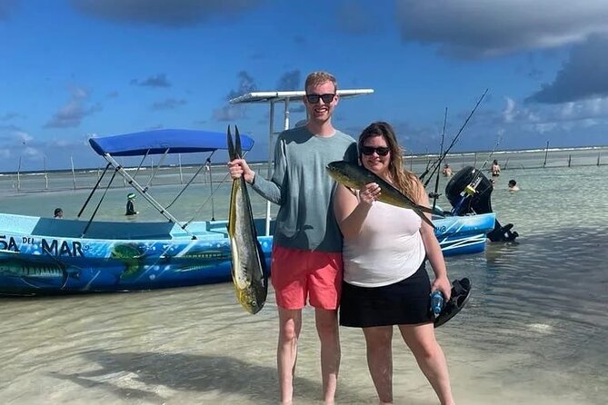 Private sport fishing in costa maya, mahahual 4 hrs - Crew Attention Makes the Difference