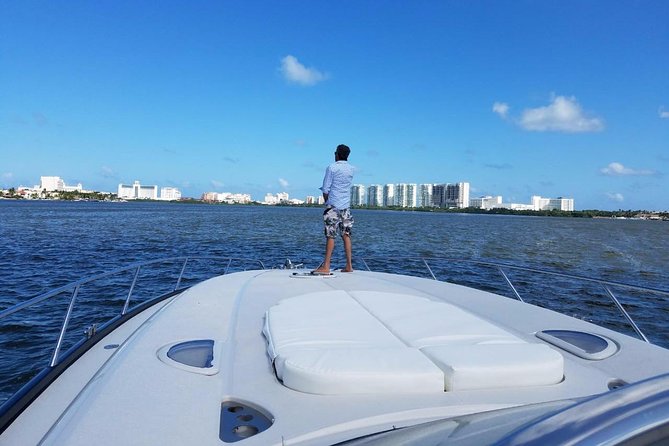 Private SUNSEEKER 60 Yacht Experience for up to 20 Guests - The crew is the strongest part