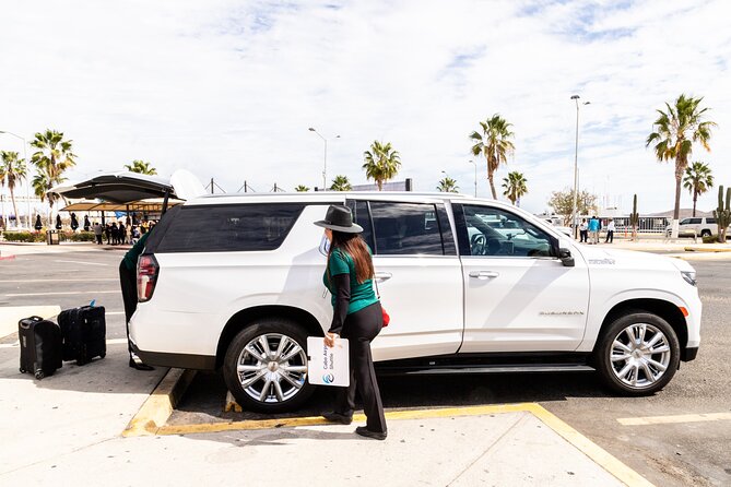 Private SUV Round-Trip from Airport to Cabo San Lucas Pacific - Adding a grocery stop for $35