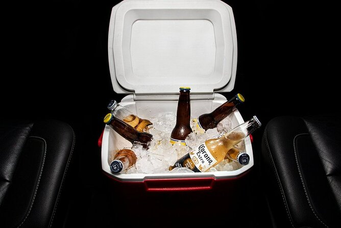 Private SUV Round-Trip from Airport to Hotels in Cabo San Lucas - The optional shopping stop