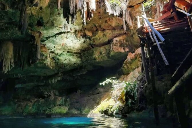 Private Tour of Uxmal and Cenote Hacienda Mucuyche 2 cenotes - Why this pairing works so well from Mérida
