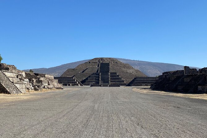 Private Tour with Archaeologist and VR Experience at Teotihuacan - Starting at Gate One and finding your bearings
